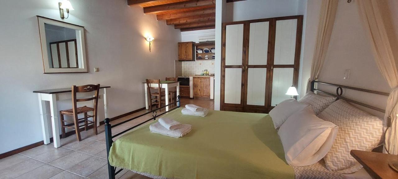 Apartament Ο Μπαξεσ Livadi  Zewnętrze zdjęcie
